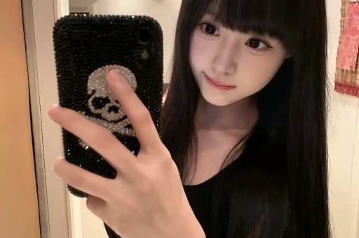 百万网红一条广告提成 500 元掀桌子不干了！