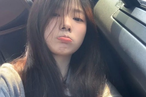 抖音惊现黑马一出手就干了13亿董宇辉遇到对手了