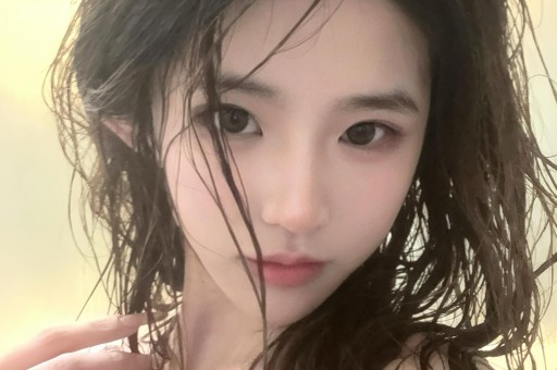 女星赵樱子直播间自曝恋情冲上热搜官宣小12岁男友！